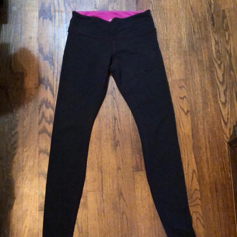 Size 6 reversible lululemon leggings